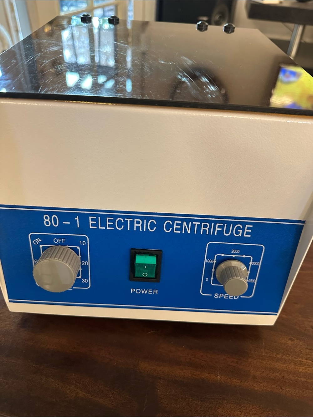 Electric BenchTop Centrifuge